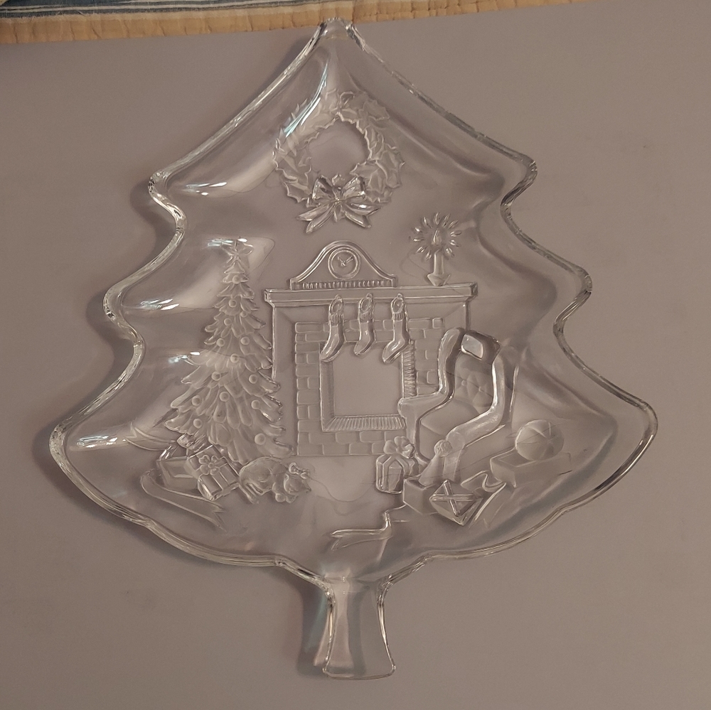 Vintage Christmas Tree glass serving dish/plate